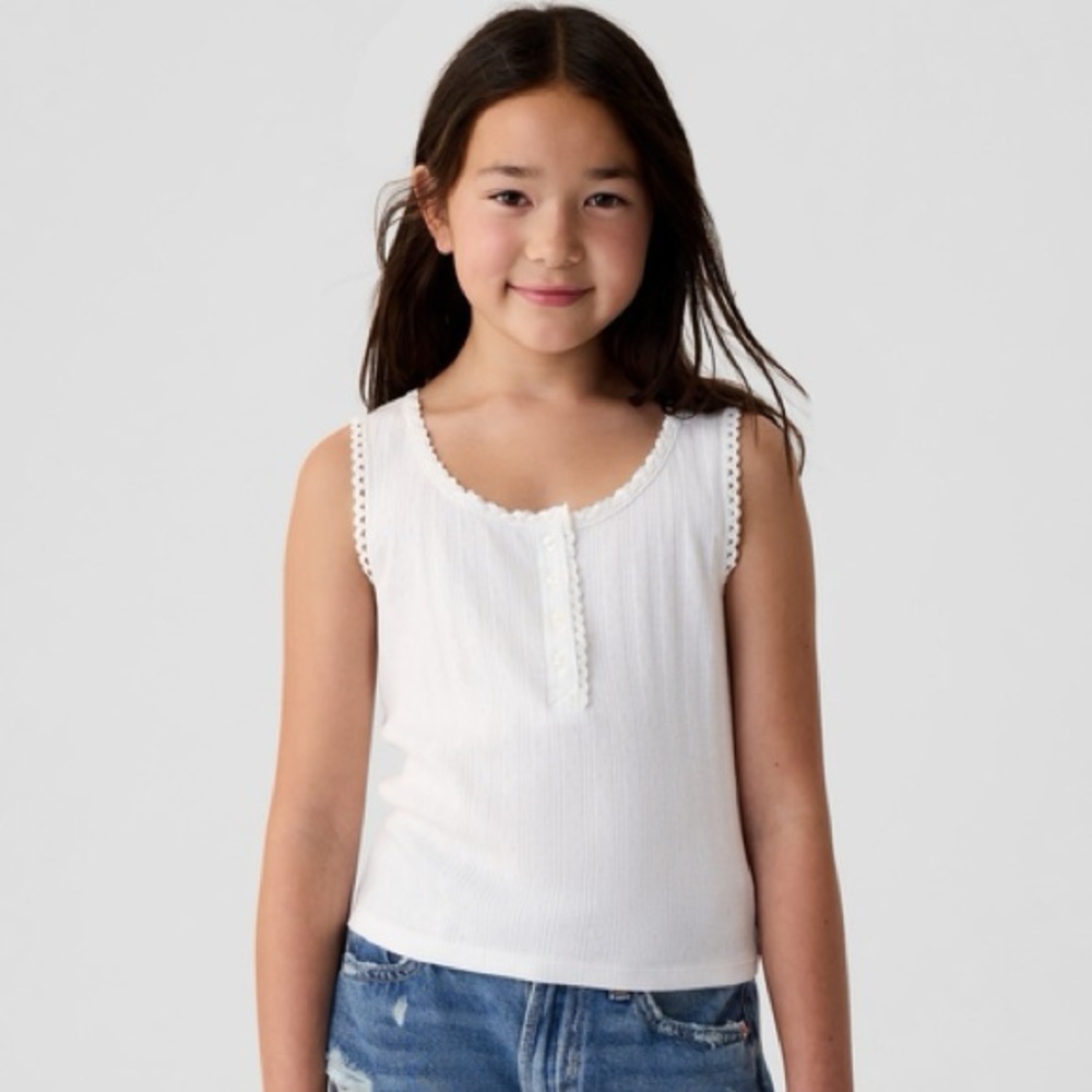 Gap Doen Pointelle Tank size small (6-7)
